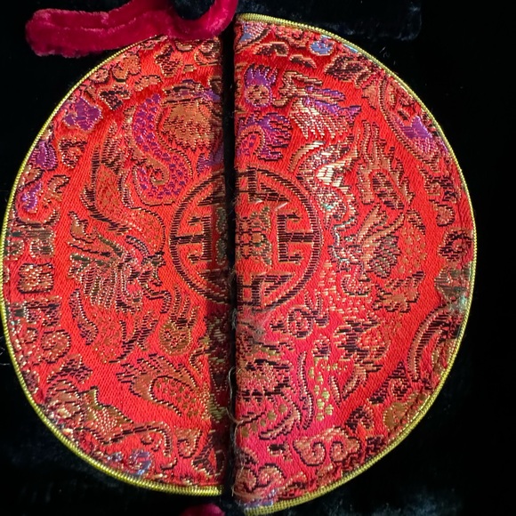 Vtg Silk Black Velvet and faux fur jacket.Has red embroidered medallions.Size L - Picture 6 of 13